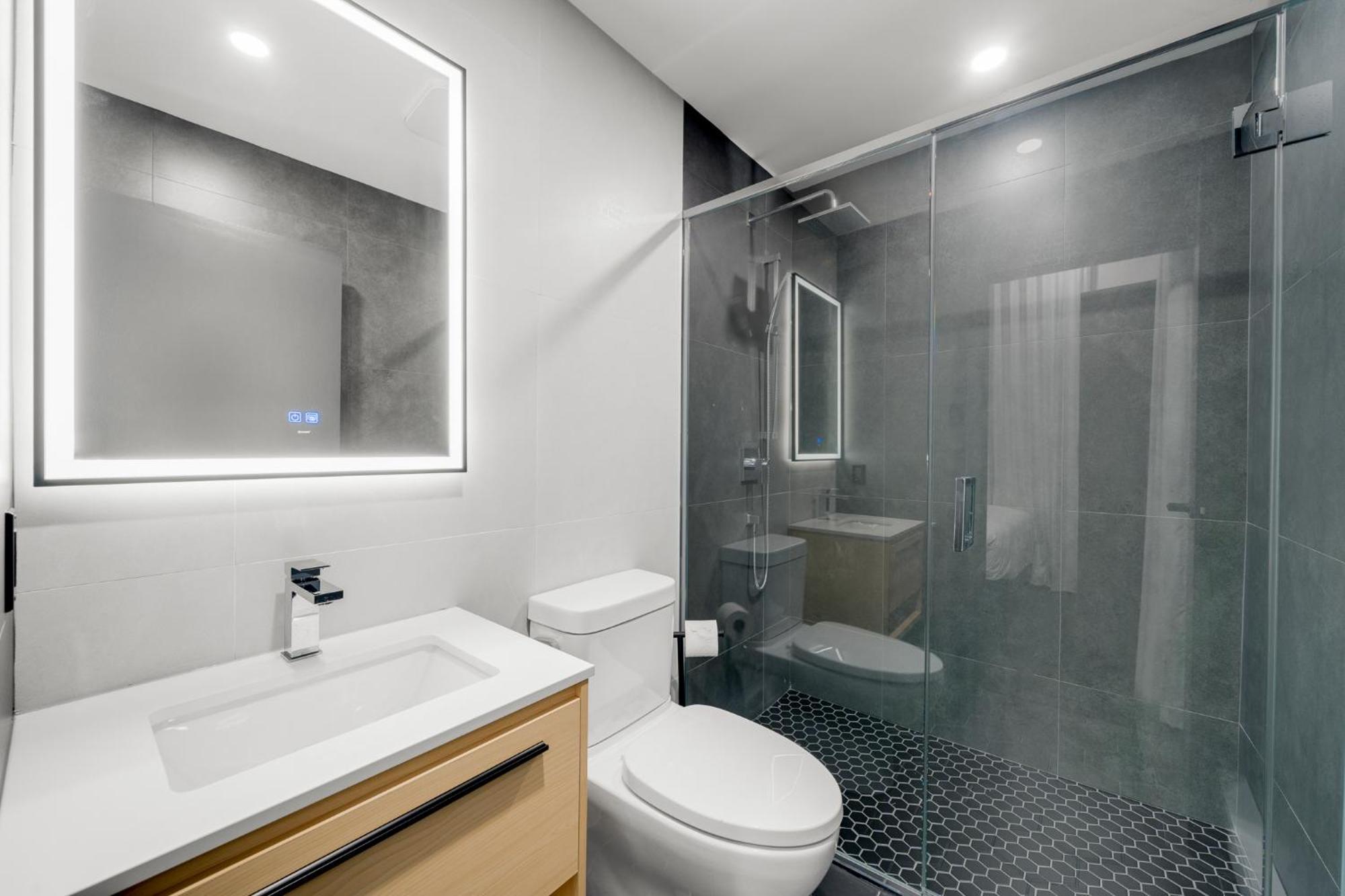 Lift Hotel Монреаль Экстерьер фото