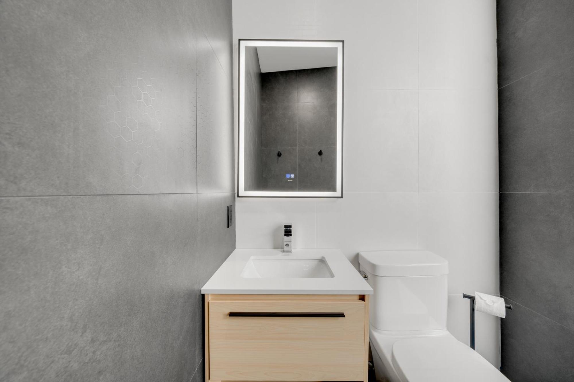 Lift Hotel Монреаль Экстерьер фото