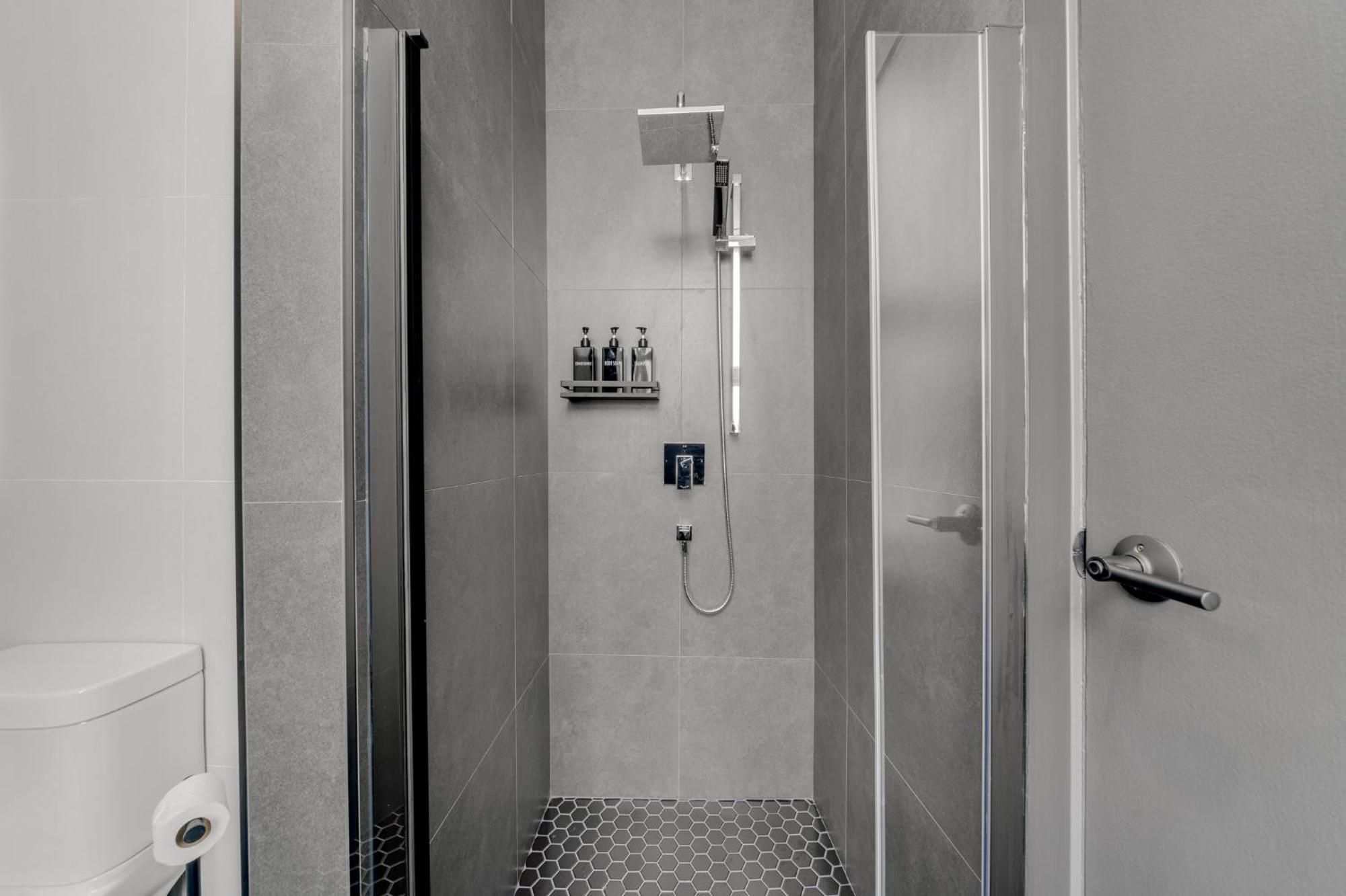 Lift Hotel Монреаль Экстерьер фото