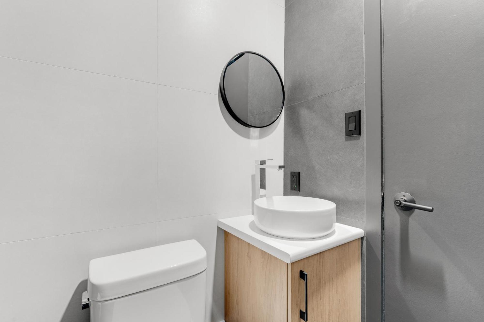 Lift Hotel Монреаль Экстерьер фото