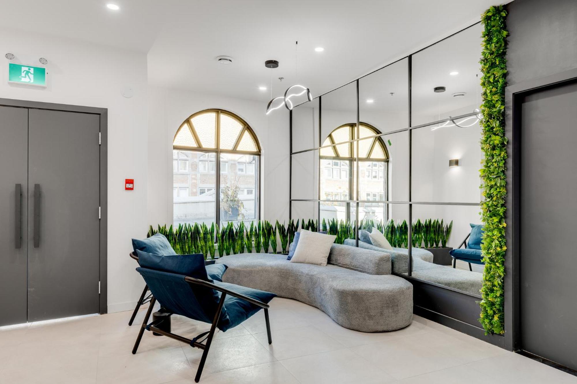 Lift Hotel Монреаль Экстерьер фото